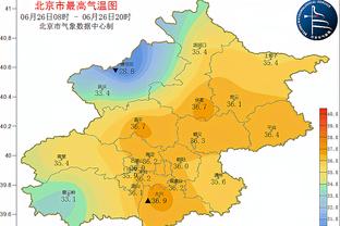 瘦回内马尔？内马尔现场观战母队桑托斯比赛，亲吻队徽